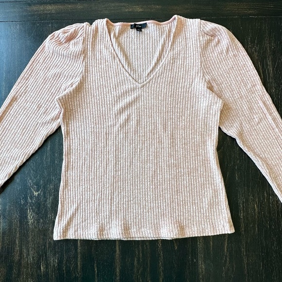J. Crew Puff Sleeve Soft Ribbed V-neck
Sweater Top. Size Large - Picture 3 of 9
